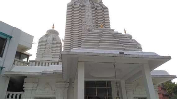 outside-picture-of-iskcon